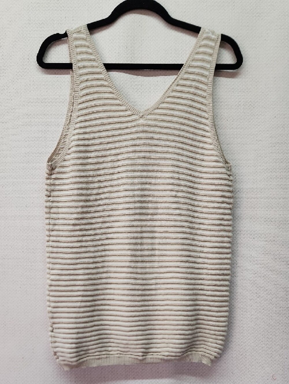 Wishlist Ribbed V-Neck Tank Top - Cream - Picture 4 of 4